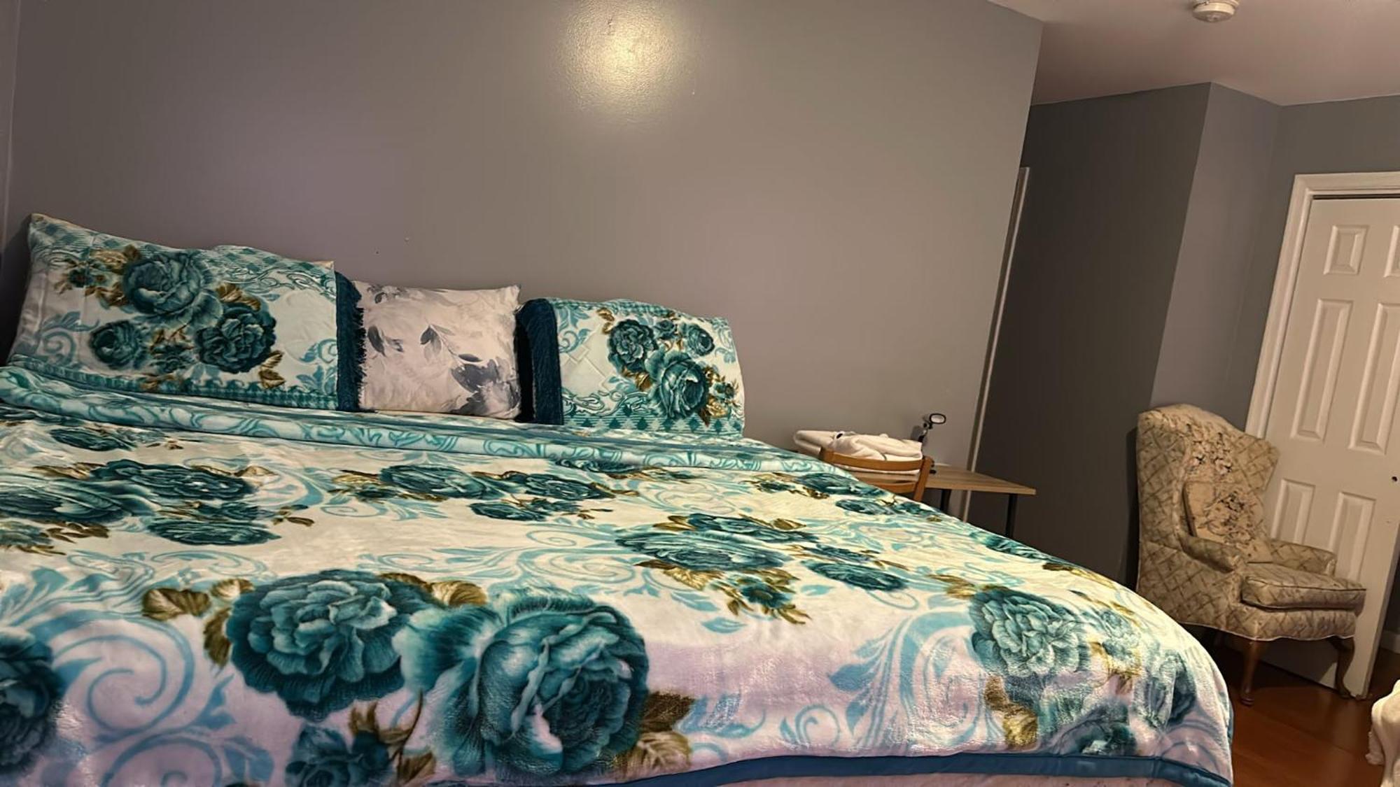 Divine Villa Guest House 65 Sherman 6Mins To Airport And 4Mins To Penn Station Newark Exteriör bild